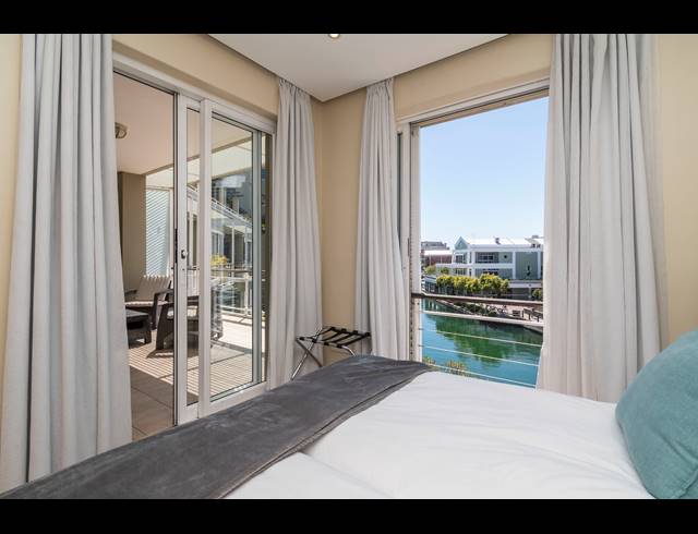 2 BEDROOM APARTMENT FOR SALE IN WATERFRONT